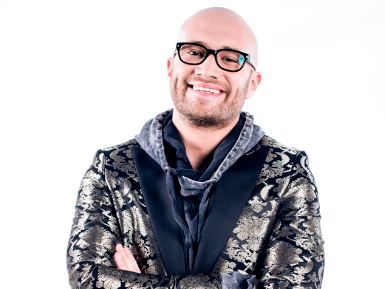 Mihai Bendeac, indragostit incurabil! De zece fete in acelasi timp!