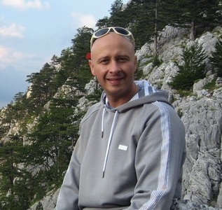 IMAGINE SOC: Sebastian Bodu, in scaun cu rotile!