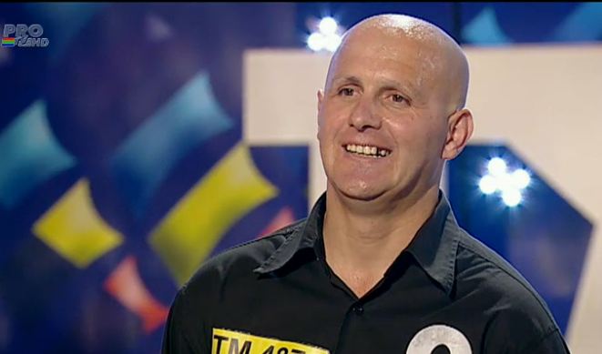 „Se lasa cu bataie! Chemati bodyguarzii”! Cum s-a certat un dansator cu juriul de la „Romanii au talent 2013”