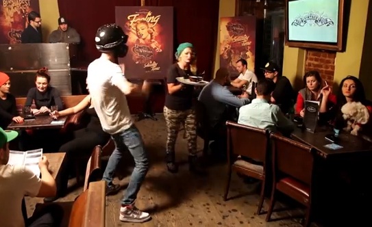 Harlem Shake loveste din nou! Uite cat de SEXY este Delia si cum se misca! (VIDEO)
