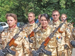 femei-militar - Ziarul National