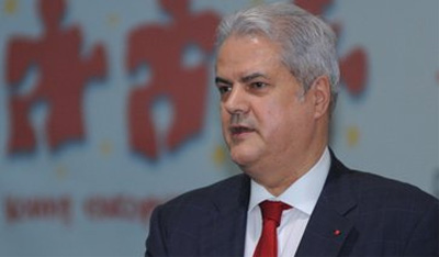 Adrian Nastase cere ISC oprirea executarii silite