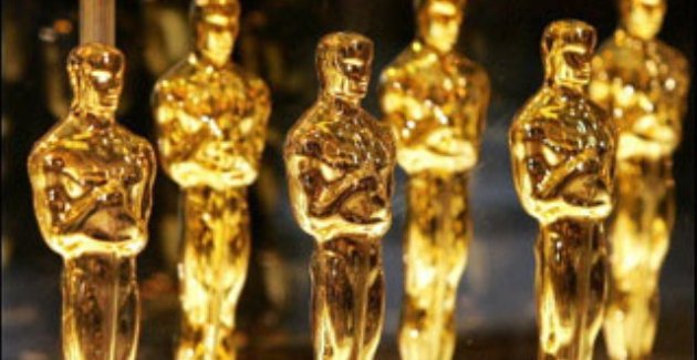 Asta e imaginea care a blocat site-urile de socializare. Vezi care sunt vedetele care si-au facut poza selfie la premiile Oscar!