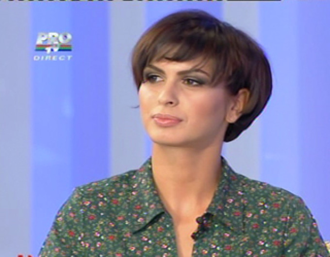 Ghinion! Madalina Pamfile nu mai poate sofa!