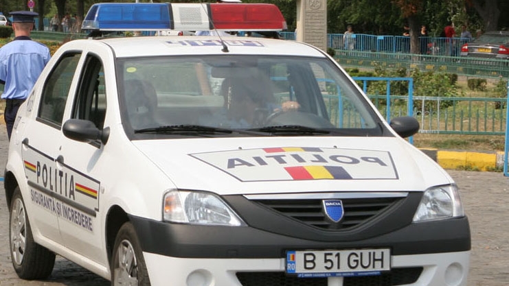 Urmarire ca in filme pe strazile Bucurestiului: Patru hoti de locuinte fugeau de politisti