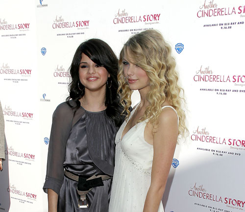 Justin Bieber baga zazanie intre Taylor Swift si Selena Gomez