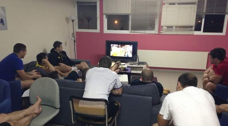 „Stejarii” au vazut la tv calificarea Stelei