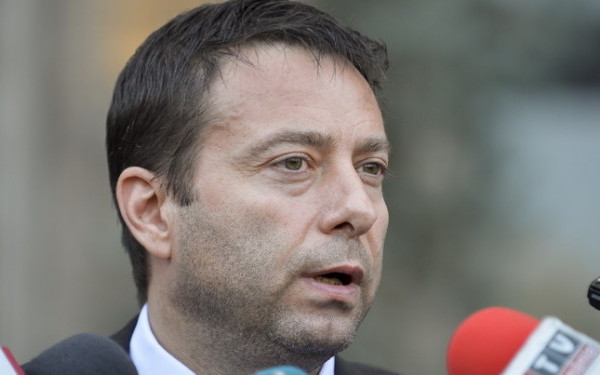 Acuzatii grave: Retinerea secretarului de stat, act nazist!