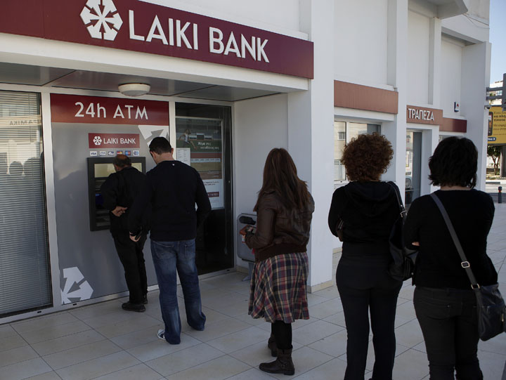 Cipru taie 80% din conturile bancare!