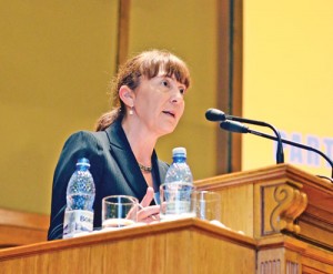 Monica Macovei - Sedinta PDL - Palatul Parlamentului - Narcis Pop (109) - Ziarul National