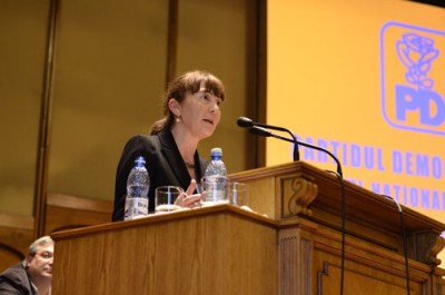 Monica Macovei - Sedinta PDL - Palatul Parlamentului - Narcis Pop (109) - Ziarul National