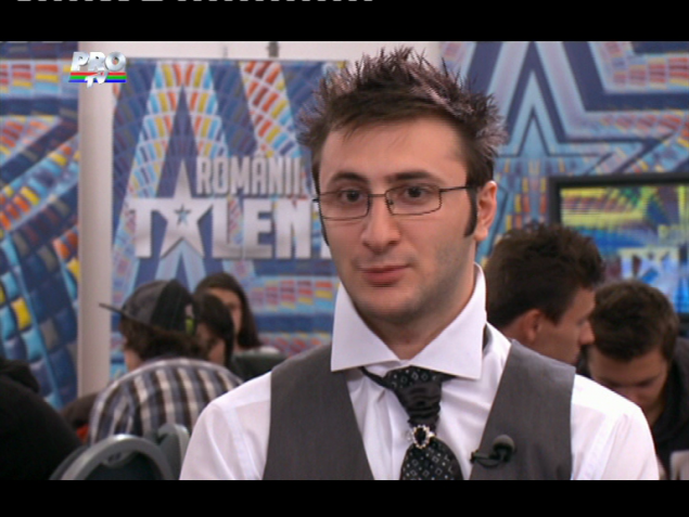 Romanii au talent 2013: Ai ridicat toata sala in picioare, ne-ai vrajit pe toti! “Fratele” lui Cristian Gog