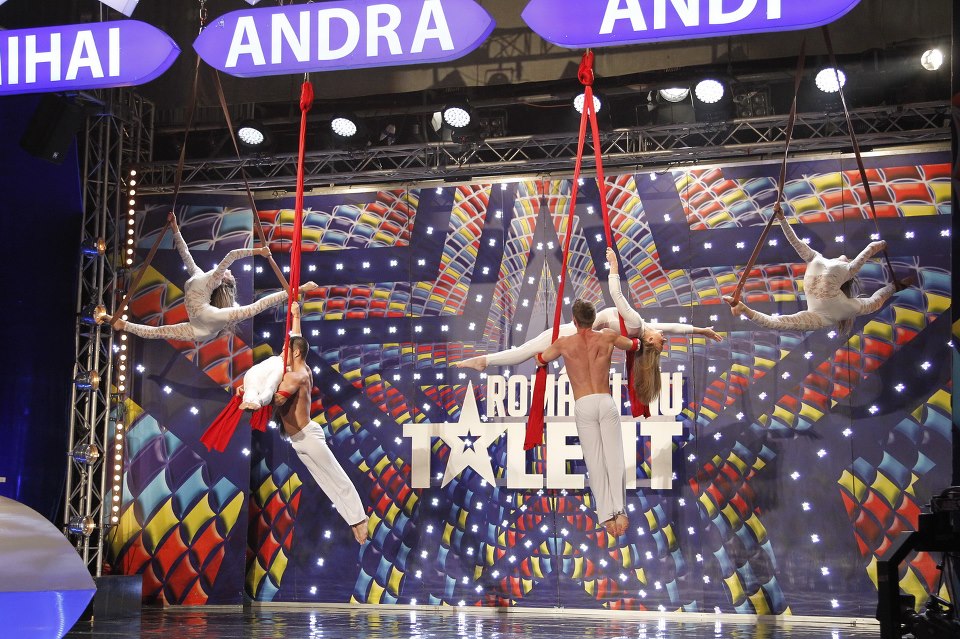 Romanii au talent 2013. Andra s-a inclinat in fata lor: “Vai de capul meu! Vreau sa va vad mai departe!”