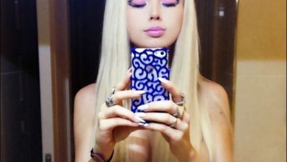 Asteptarea a luat sfarsit: Papusa Barbie s-a DEZBRACAT! Imagini senzationale!