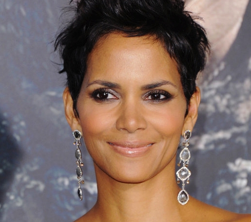 Marcata de o trauma din copilarie, Halle Berry face terapie de peste 30 de ani!