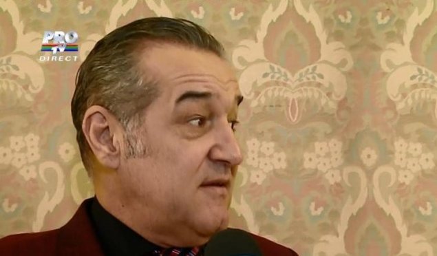 Gigi Becali a plans in timpul unui interviu! Ce a patit! (FOTO)