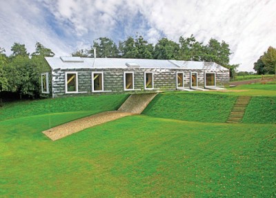 The Balancing Barn Hotel - Ziarul National