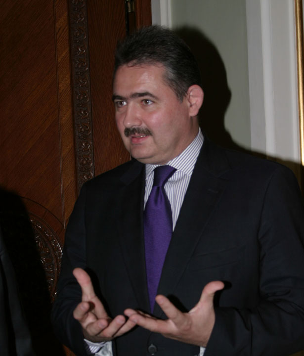 Mihai Tanasescu: Romania va fi sigur afectata de criza din Cipru
