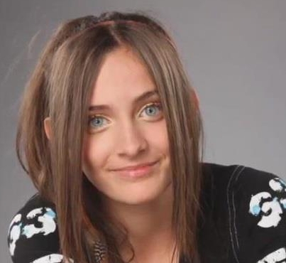 Michael s-ar ingrozi: Ce se intampla cu Paris Jackson de a ajuns sa arate asa? (FOTO)