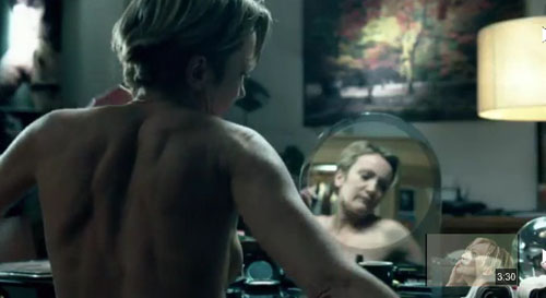 Patricia Kaas, topless in cel mai nou videoclip