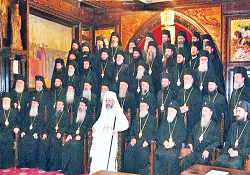 Preotii vor sa puna cruce! Biserica Ortodoxa tine mortis sa-l includa pe Dumnezeu in viitoarea Constitutie