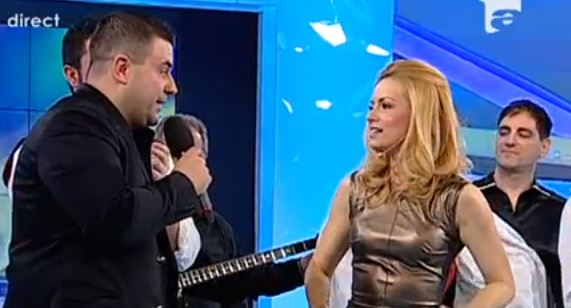 Simona Gherghe s-a apucat de dansat! Uite cat de bine danseaza greceste! (FOTO, VIDEO)