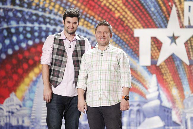 Romanii au talent 2013! Smiley: “Danseaza niste bunicute si mi-am amintit ca este ziua ta”