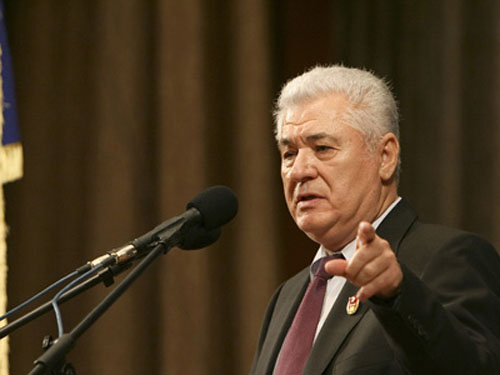 Comunistii au dat jos Guvernul lui Vlad Filat