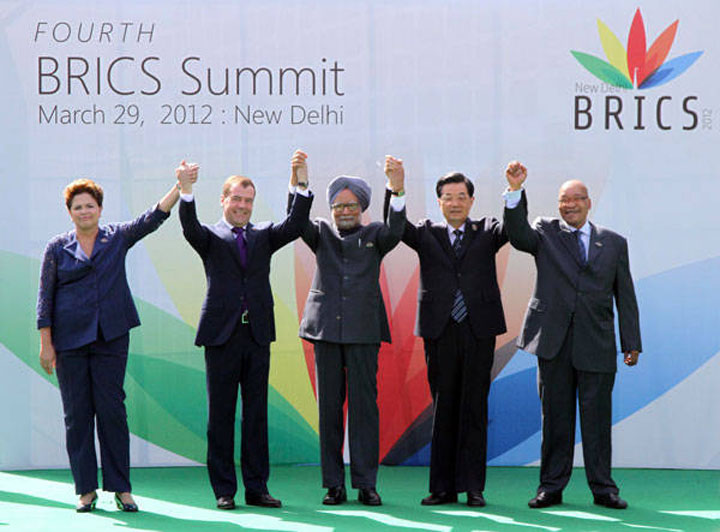 Tarile BRICS se debaraseaza masiv de euro