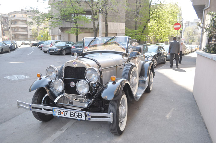 Automobile de epoca pe Drumul Vinului