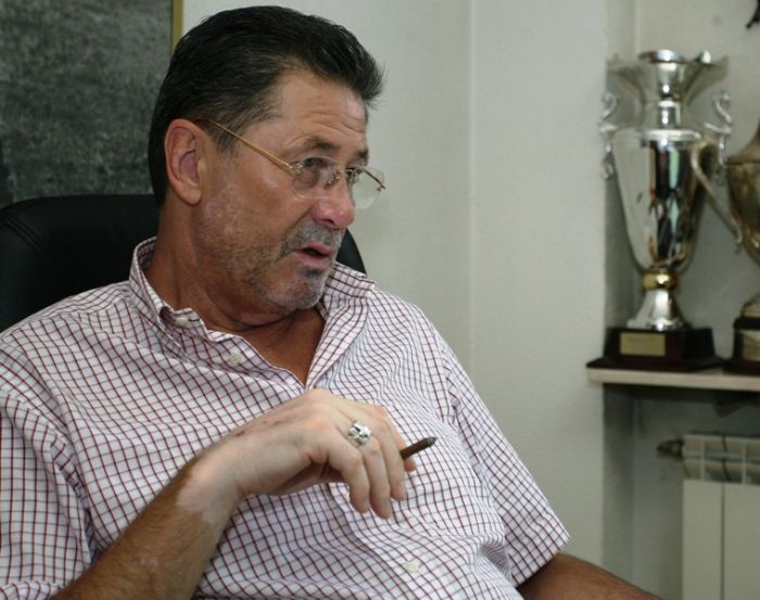 Cornel Dinu despre Victor Piturca: „Este limitat. Injura pentru ca are doar 200 de cuvinte in vocabular”