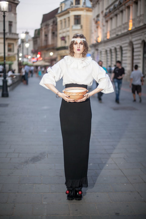 Iulia Albu 2 - Ziarul National