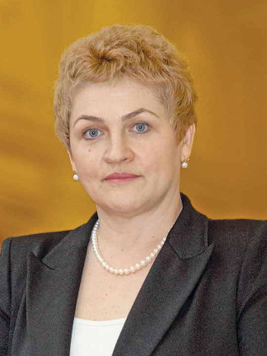 Lucia Varga si barbatul ei, repetenti la proba scrisa!