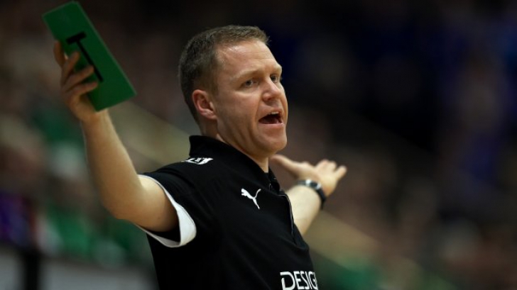 HANDBAL: Oltchim s-a despartit de antrenorul Jakob Vestergaard
