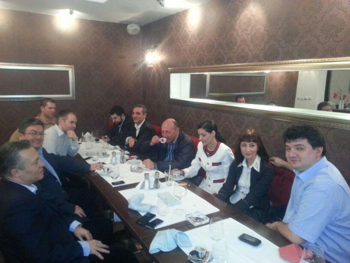 Basescu, la cafea cu liderii Miscarii Populare