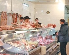Peste o tona de carne de miel, confiscata dintr-o cunoscuta piata din Capitala!