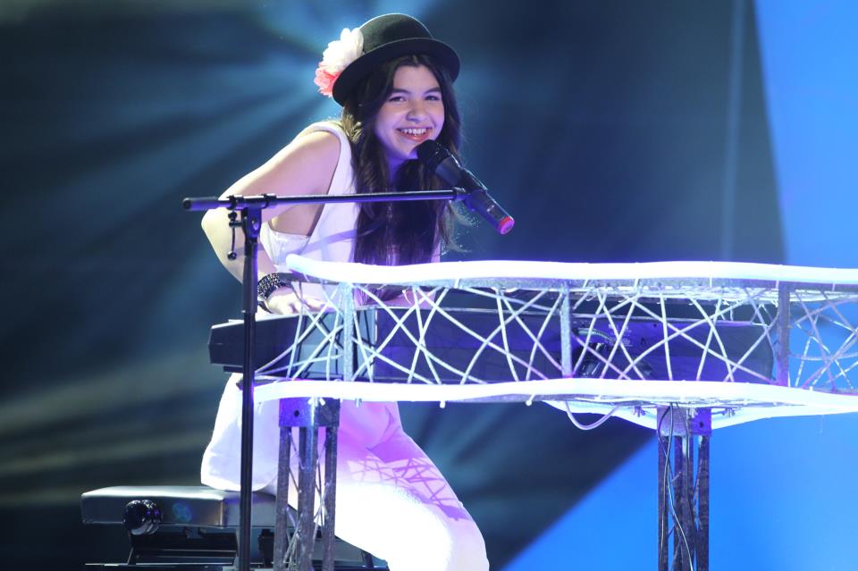 Diana Caldararu a cucerit juriul de la Romanii au talent 2013 cu vocea ei de aur!