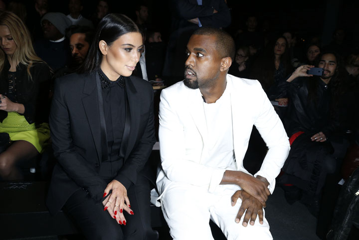 Kim Kardashian, inselata de iubit cu o… floare