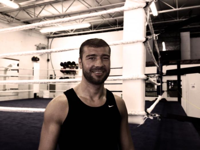Lucian Bute da 30.000 de dolari pe cantonamentul din SUA
