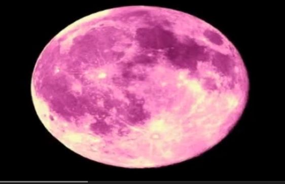 Fenomen astronomic spectaculos in aceasta noapte: LUNA ROZ. IMAGINI LIVE AICI!