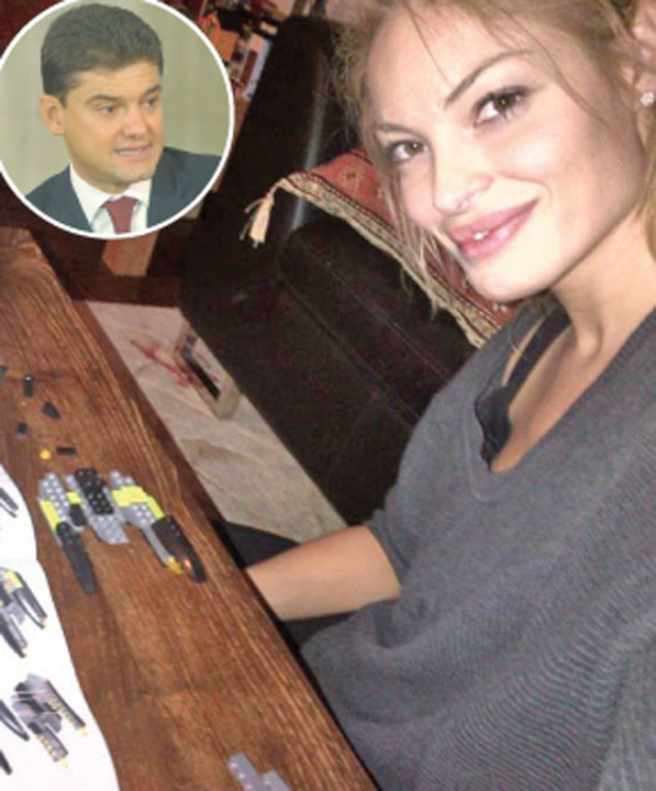 Valentina Pelinel: „Cristi, ce jucarie mica ai!”