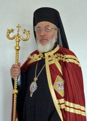 De rasul britanicilor! Daily Mail: „Episcop acuzat ca nu a scos toti demonii din casa unui avocat roman!”