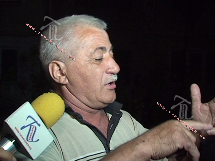 Socant: Doi elevi si un student, loviti de un profesor baut. S-a intamplat intr-un liceu din Targoviste!