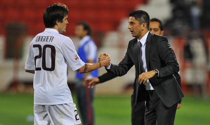 Razvan Lucescu este idol la Doha. Seicii ii pregatesc un contract pe viata!