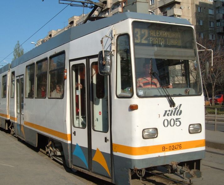 Barbat agresat in plin centrul Capitalei, dupa ce a sarit in ajutorul sotiei!