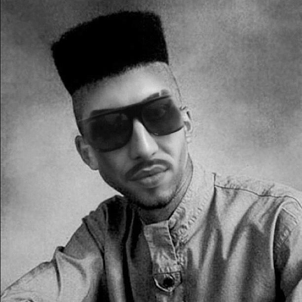 Alex Velea, schimbare de look! Si-a lasat parul sa creasca!