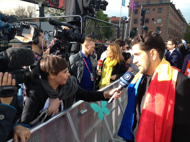 Cezar, interviuri Opening Party - Ziarul National