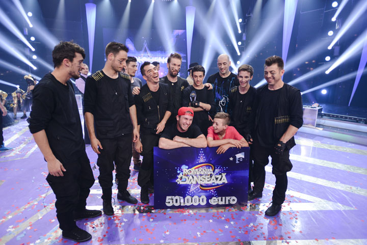 „Romania danseaza” si-a desemnat castigatorii! Baietii de la Freakquency au pus mana pe 50.000 de euro