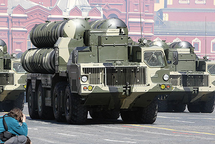 S-300 MoscowParade - Ziarul National