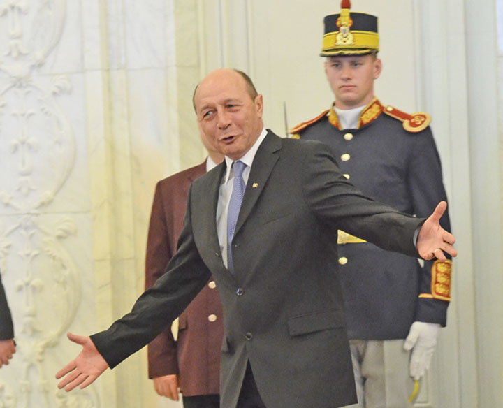 Traian Basescu - Discurs Parlament - Narcis Pop (110) - Copy - Ziarul National